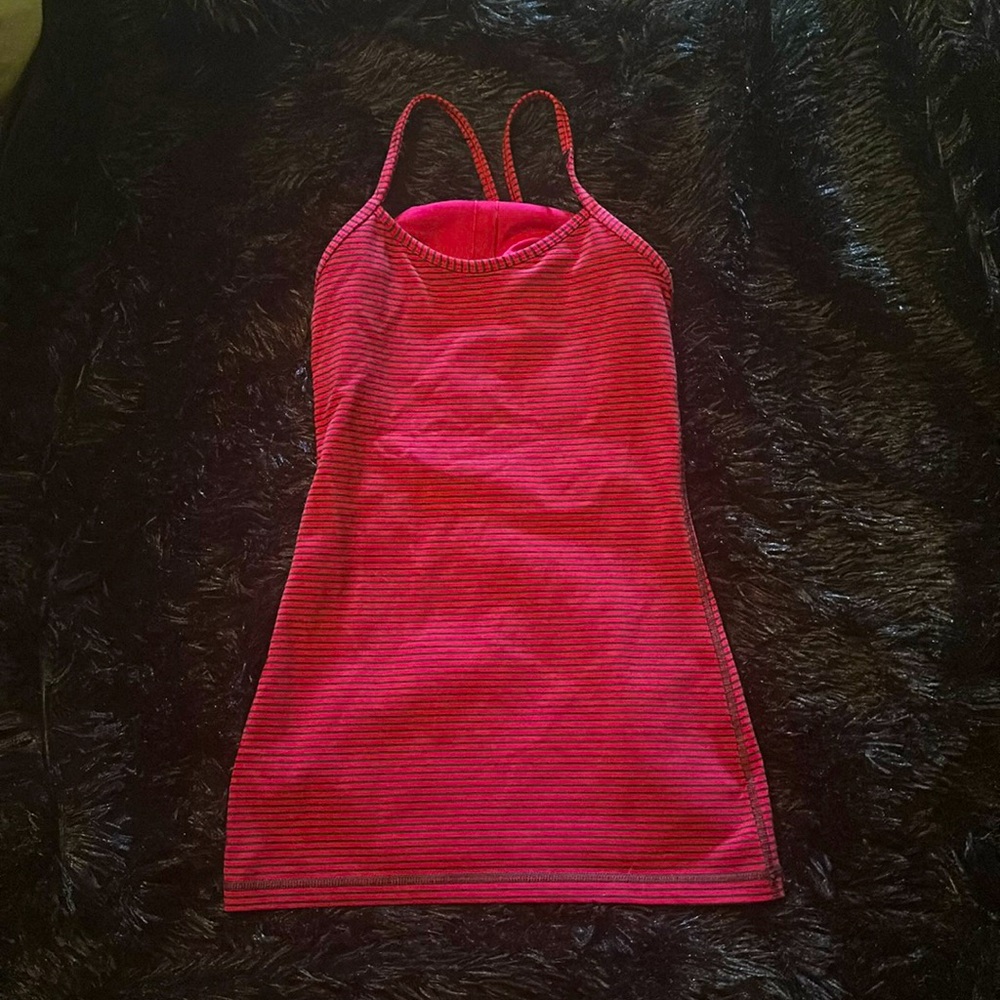 Lululemon Power Y Red Striped Size 4 tank!
